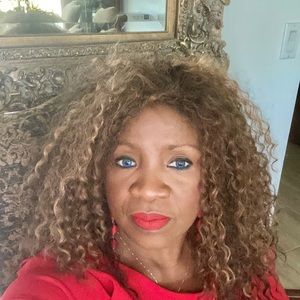 Meet your Posher, Mildred